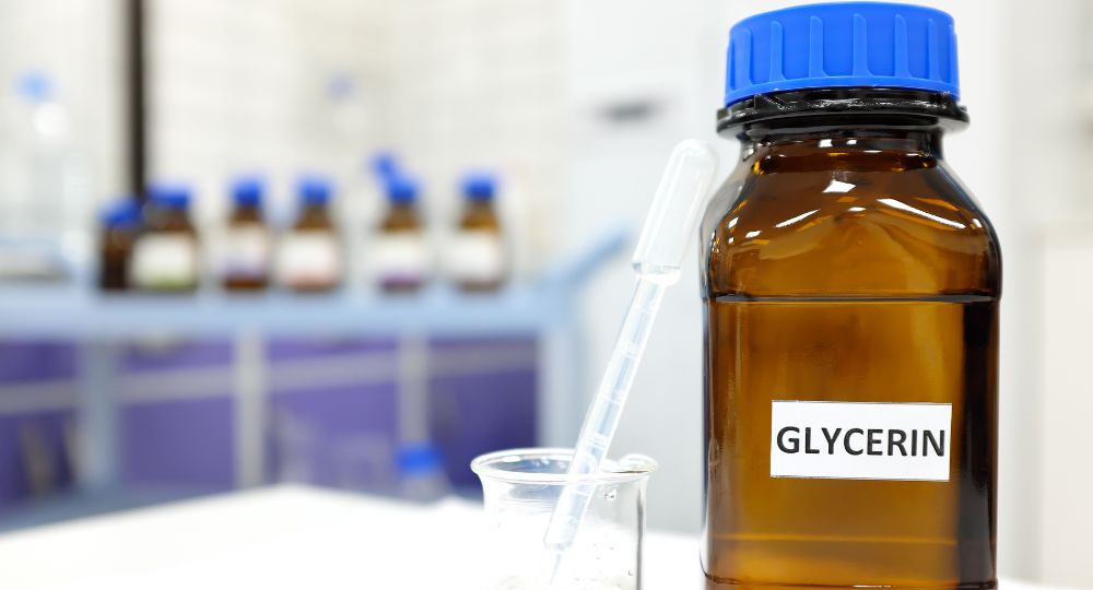 Glowing Skin with Glycerin: The Secret to Hydration and Soothing